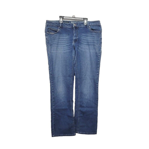 Wrangler Rock 47 Ultra Low Rise Bootcut Jeans Womens Size 33x32 Embroidered - Picture 1 of 9